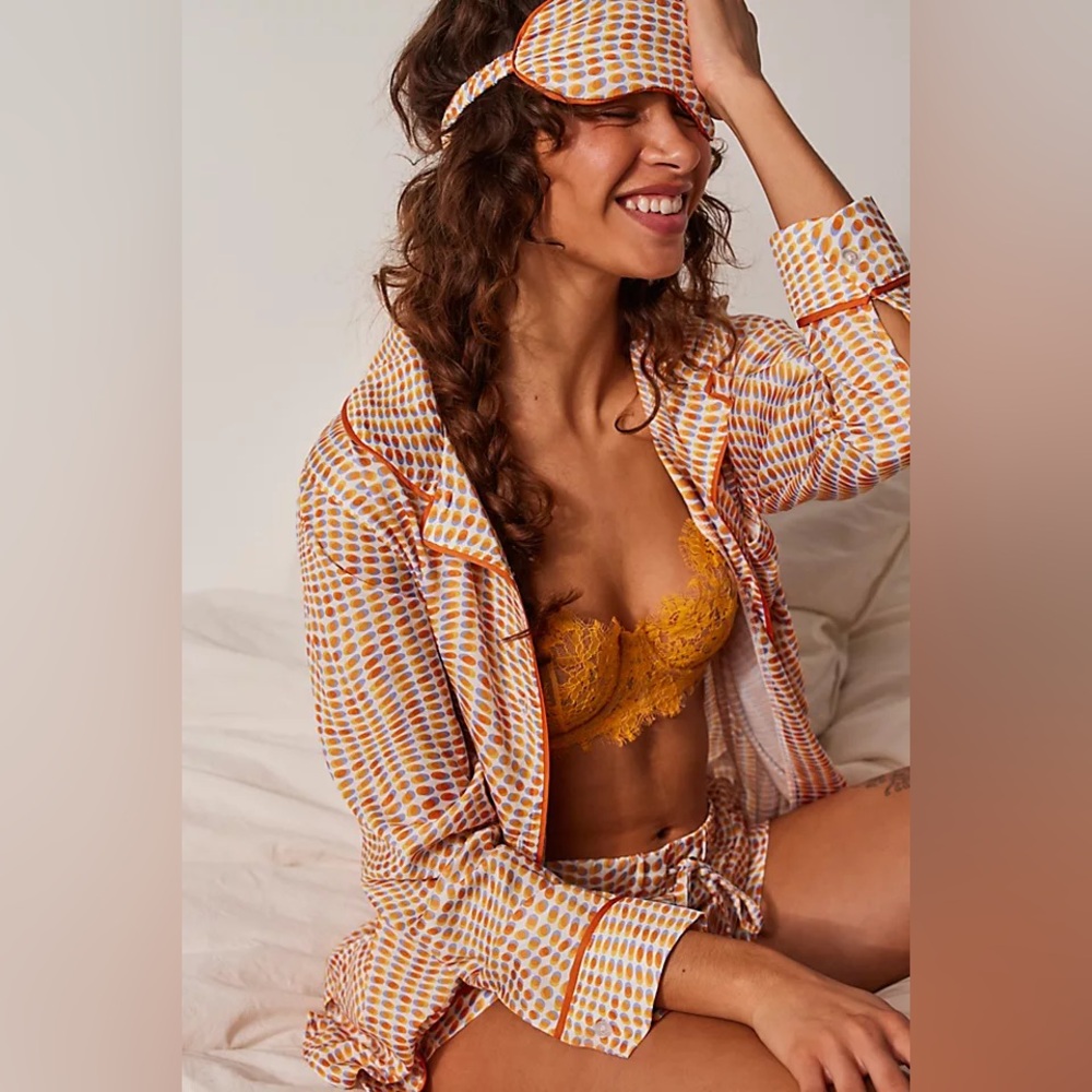 Chic Polka Dot Pajama Set with Eye Mask